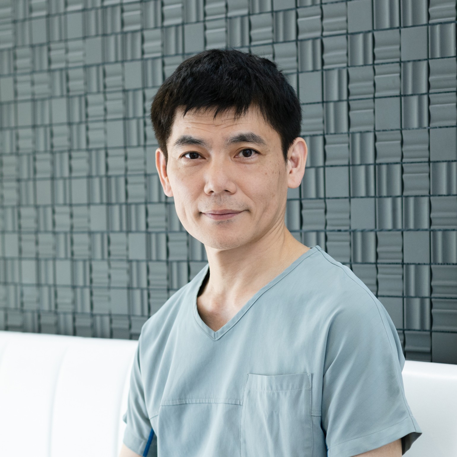 久手堅 司プロフィール写真